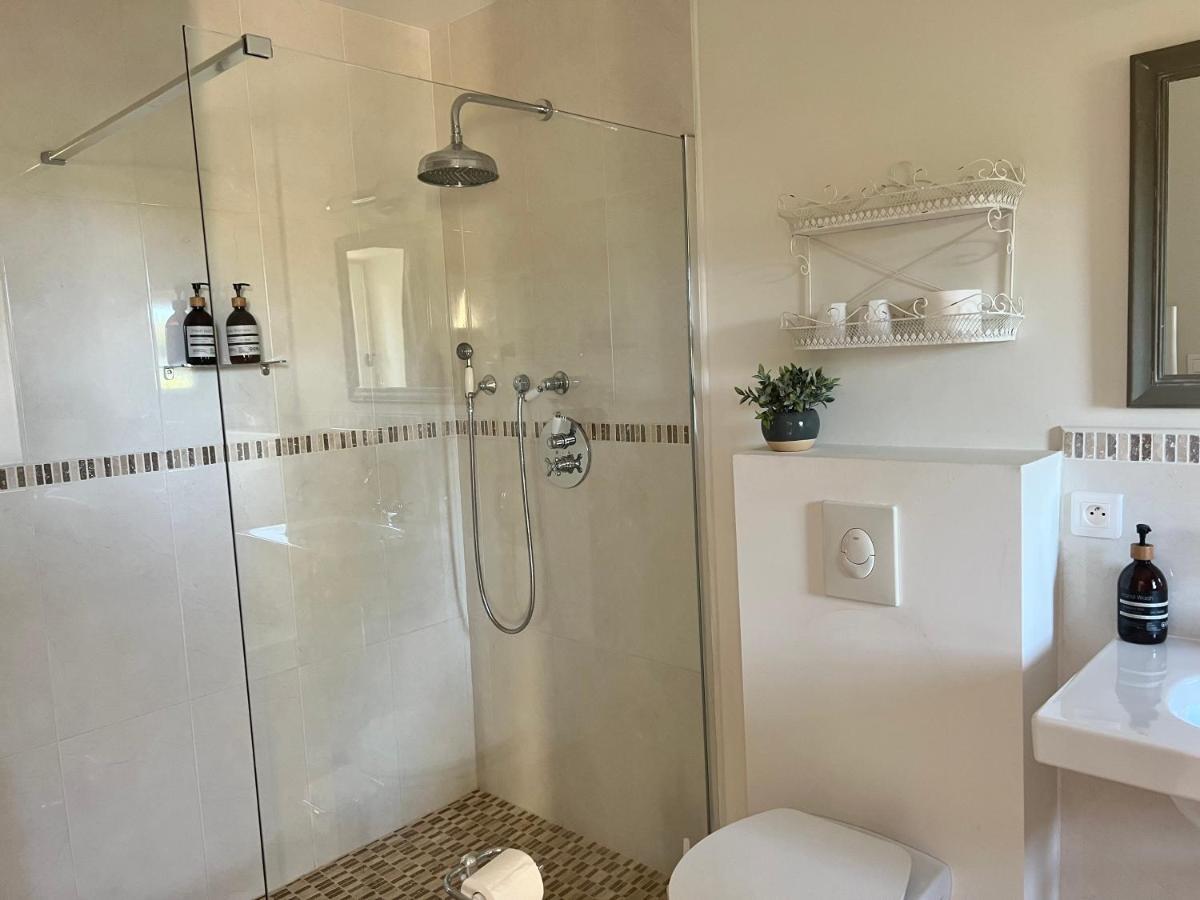 Bed and Breakfast La Girarde Saint-Quentin-de-Caplong Екстер'єр фото