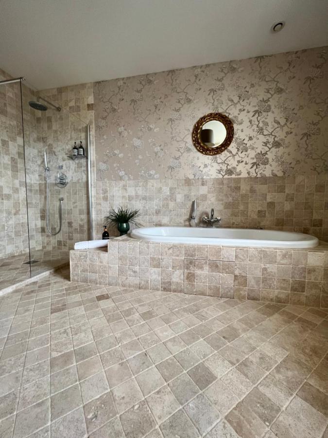 Bed and Breakfast La Girarde Saint-Quentin-de-Caplong Екстер'єр фото