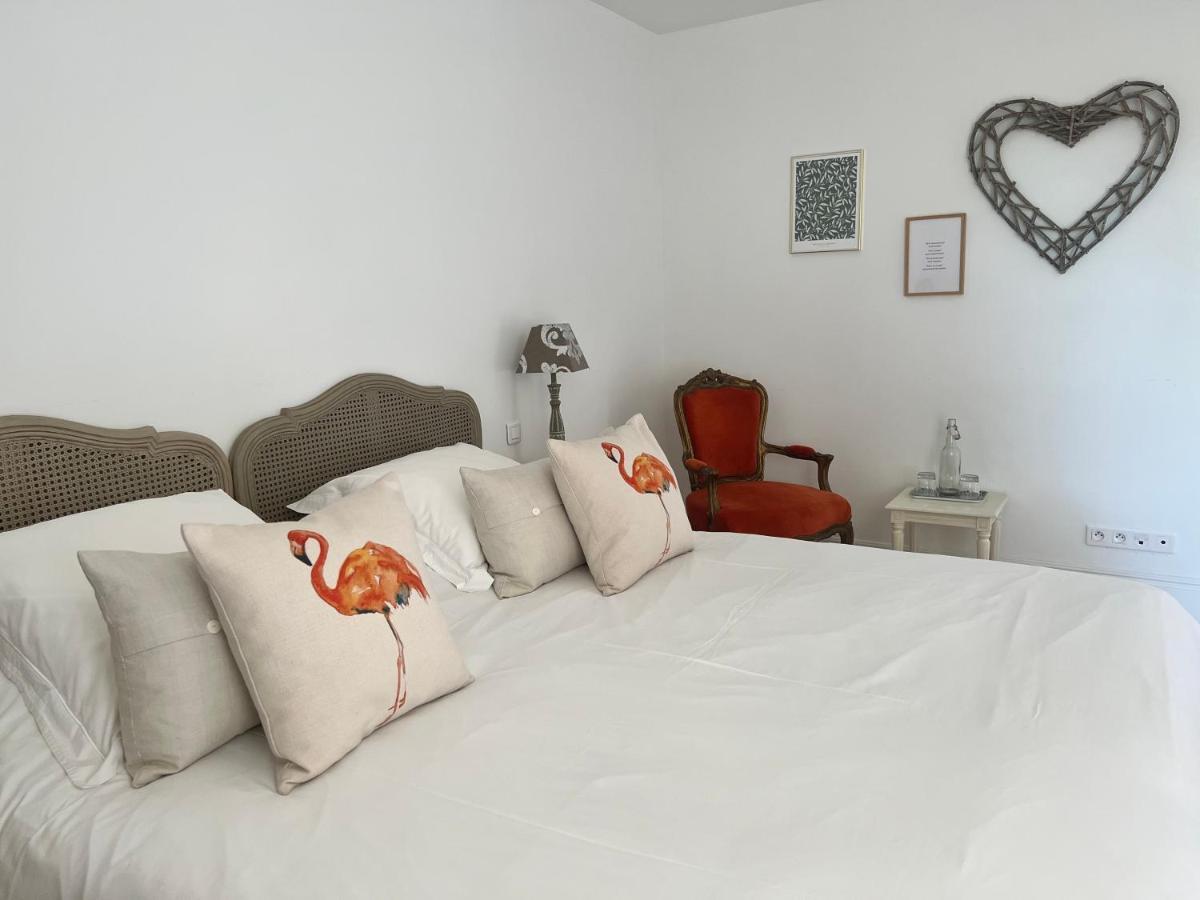 Bed and Breakfast La Girarde Saint-Quentin-de-Caplong Екстер'єр фото